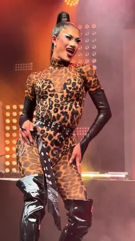 the legendary iconic @Aurora Matrix #canadasdragrace #auroramatrix #tatemcrae #rpdr 