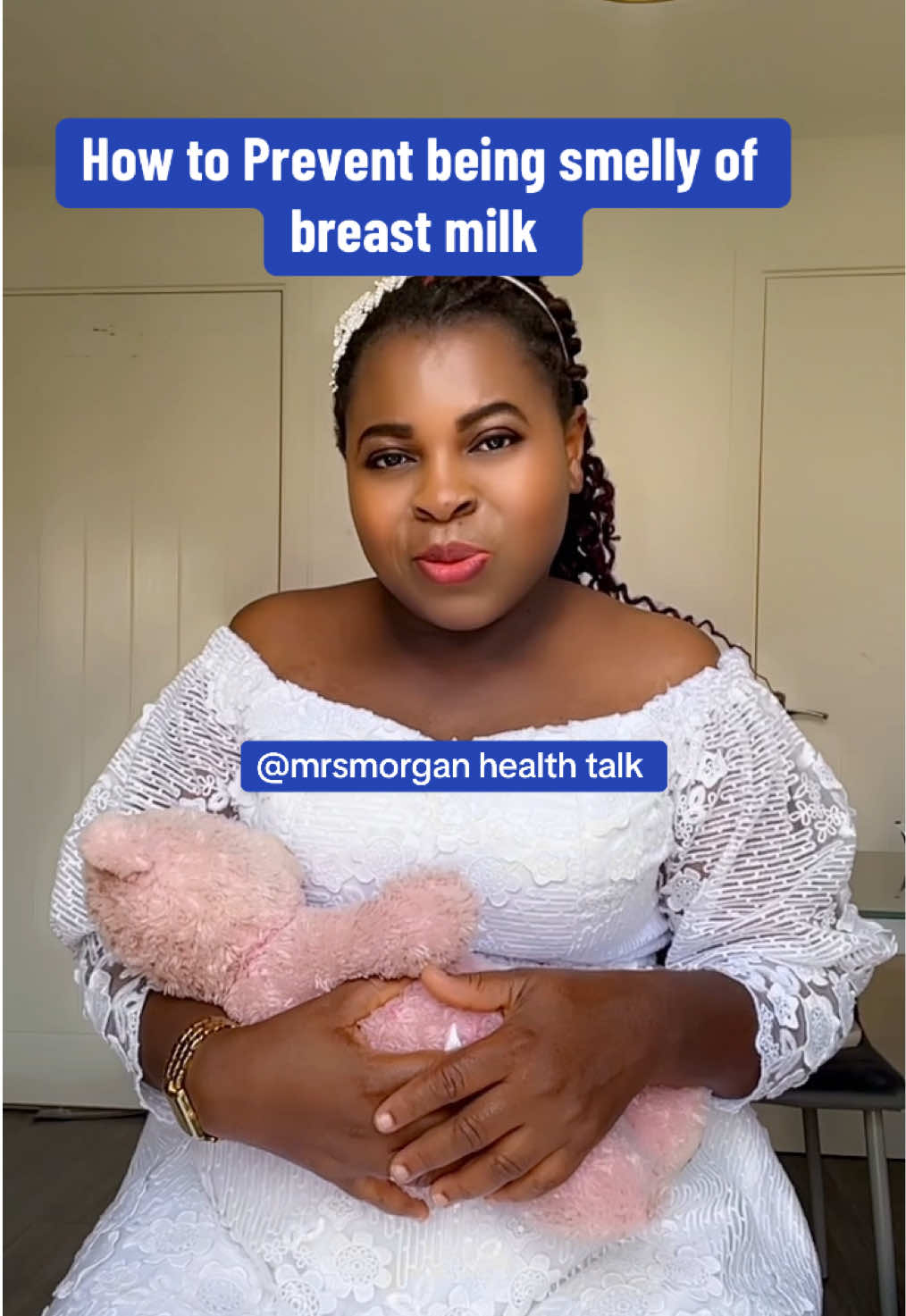 Breastfeeding moms are likely to smell of breast milk, prevent this by supporting the breast which the baby is not feeding from with your arm and you are good to go #creatorsearchinsights #breastfeedingtips #newparents #babyfeeding #newmomtips 