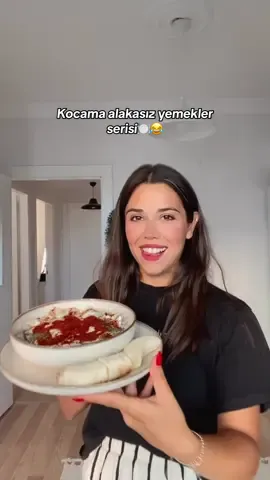 Alakasız yemekler ile kocamın tepkisini ölçüyoruz part 1 😂  İnstagram : dilaraegeeli . . . #keşfett #kocam #tepki #komedi #mizah 