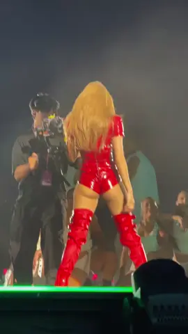 Lisa Futw Fancam Milan Deadline World Tour 20250806 #lisa #blackpink #deadline #deadlineworldtour #fyp #xyzcba @LISA @blackpinkofficial 