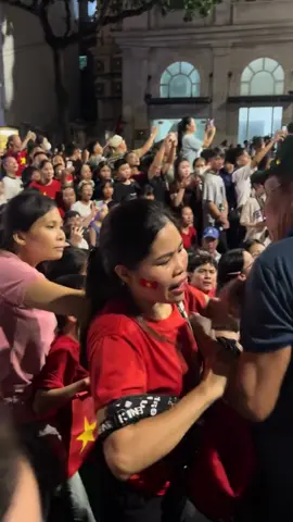 Duyệt binh 24/08 . Lại pha nữa đi vào lòng người 🤦‍♀️🤦‍♀️🤦‍♀️