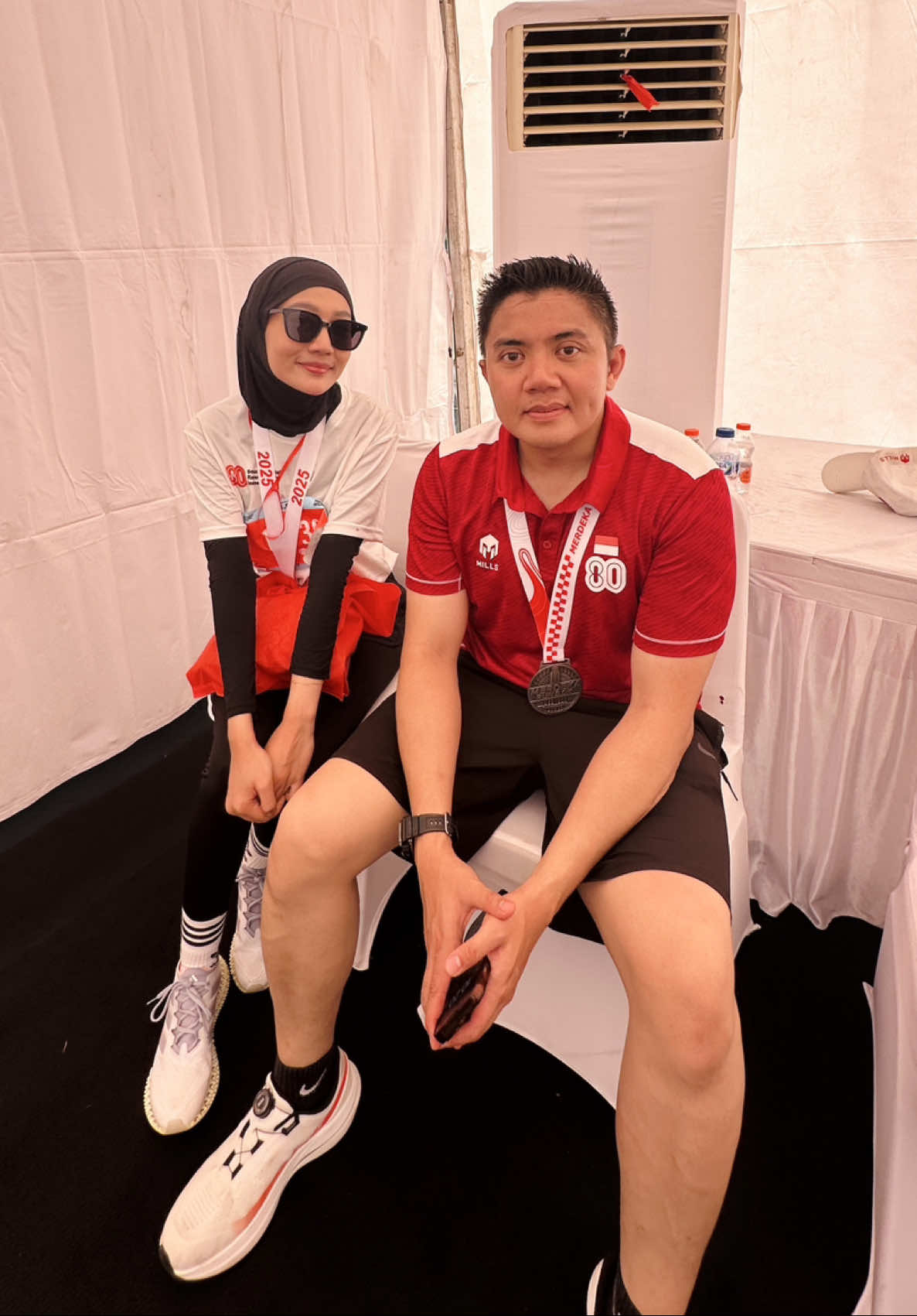 Pak Seskab kita nich di acara Merdeka Run hari ini 😍😍 Izin Bapak, saya selalu amazed sama Bapak yang selalu bilang “Terima Kasih” kesiapa pun yg turut serta dalam acara HUT Ke 80 Republik Indonesia 🥰 Sehat terus yaa Pak Seskab kita semua ❤️🤗 #merdekarun #tiw #teddyindrawijaya #indonesiamaju #indonesiaemas2045 