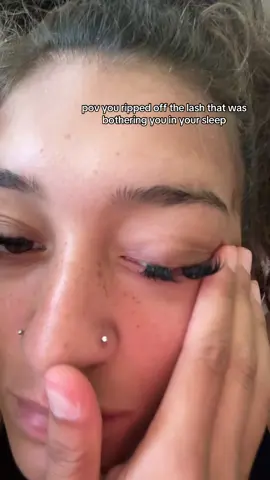send help bro omggg 😭💔💔 #lashes #lashclusters #viralvideo 