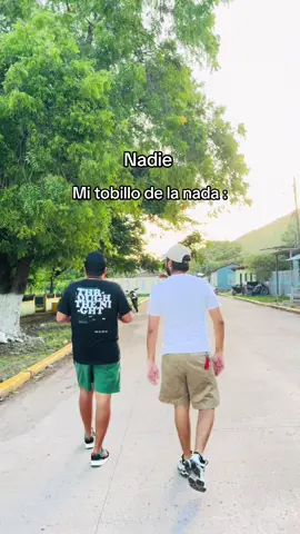 Ay 😭 #foryoupage #viraltiktok #broma #humor #viral 