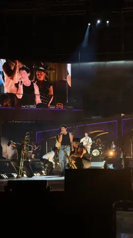 Celebrate anoche en Fenway Park, Boston, MA @Jonas Brothers @joejonas #celebrate #jonasbrothers #parati #fyp 