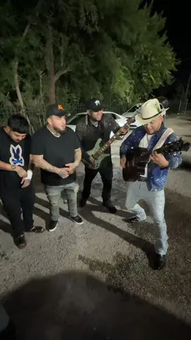 🎶 Una buena dama preferida una güerita 🎤 #debotasogabanas  @Los Nuevos Originales Del B  #corridos #losnuevosoriginalesdelbajio #texas #guanjuato #mexico 