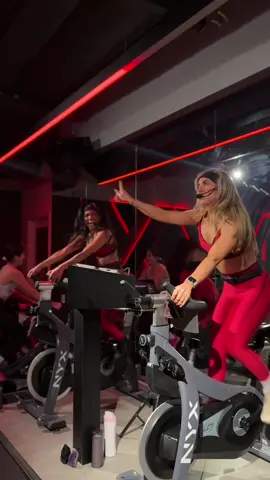 This may break spin tok @MA 🙂‍↕️👯‍♀️ #scottsdaleaz #spinclass #spinstudio #spinstudioowner 