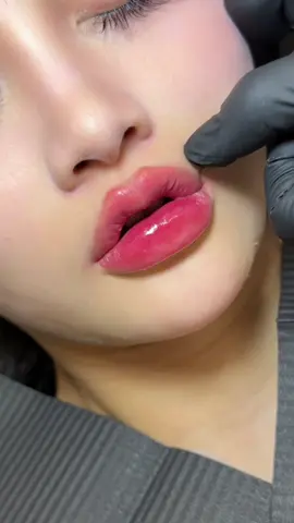 Vậy nghĩa là thích hay không thích? #tiemmoi 👄