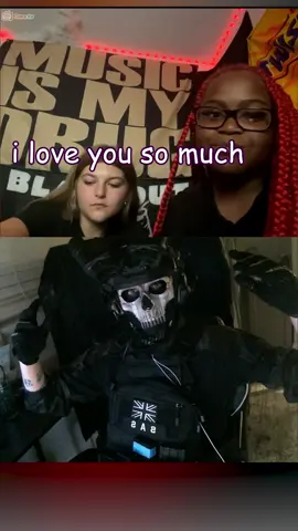WTF YALL  With @julia5e and @Cherry🍒  #callofduty #masktok #cosplay #ghost #simonghostriley 