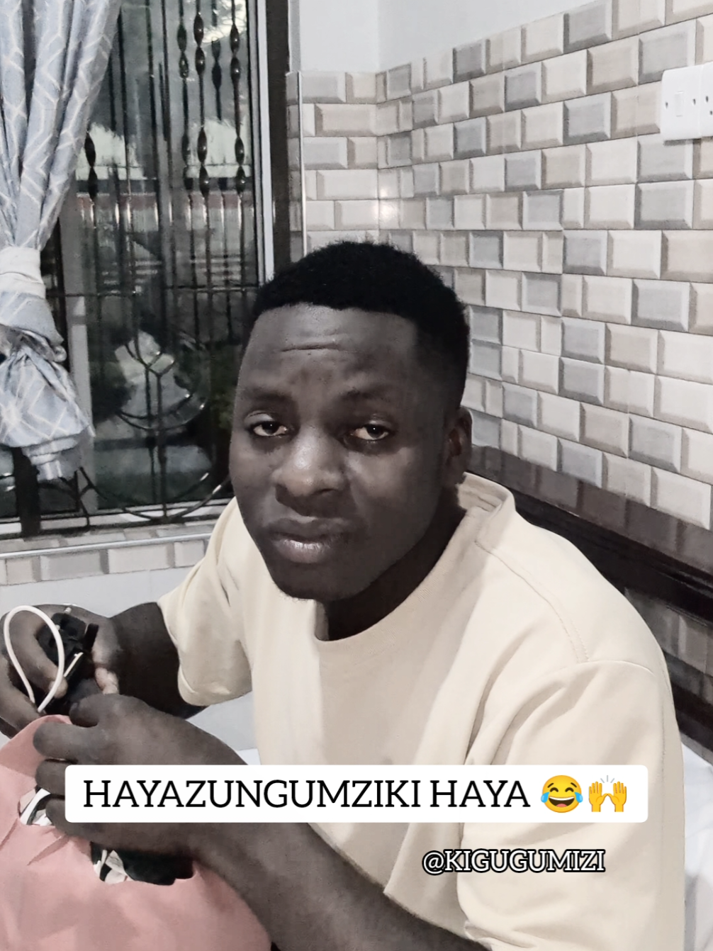 laki Moja kivipi sasa apo 😂😂😂😂😂😂😂😂😂😂😂😂🙌🙌 #funny #FUNNY #tanzaniatiktok #kenyantiktok🇰🇪 