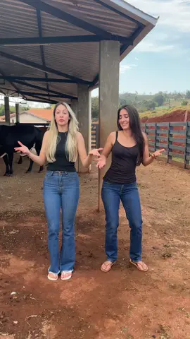O FINAL KKKKKKKKKKKKKKK Era para ser apenas um vídeo, mas essa vaca fia da mãe KAKAKAKKAKAKAKAKAKAKKAKAKAK @gabriela_baron_  #fy#foryou #mato#sitio#domingo 