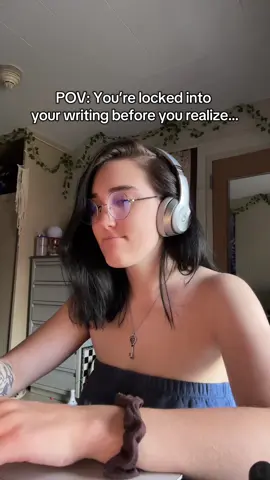 POV: You’re locked into writing you’re novel and you decide to check the word count. Looks absolutely fiiiiine to me. #BookTok #authortok #fyp #indieauthor #writing 