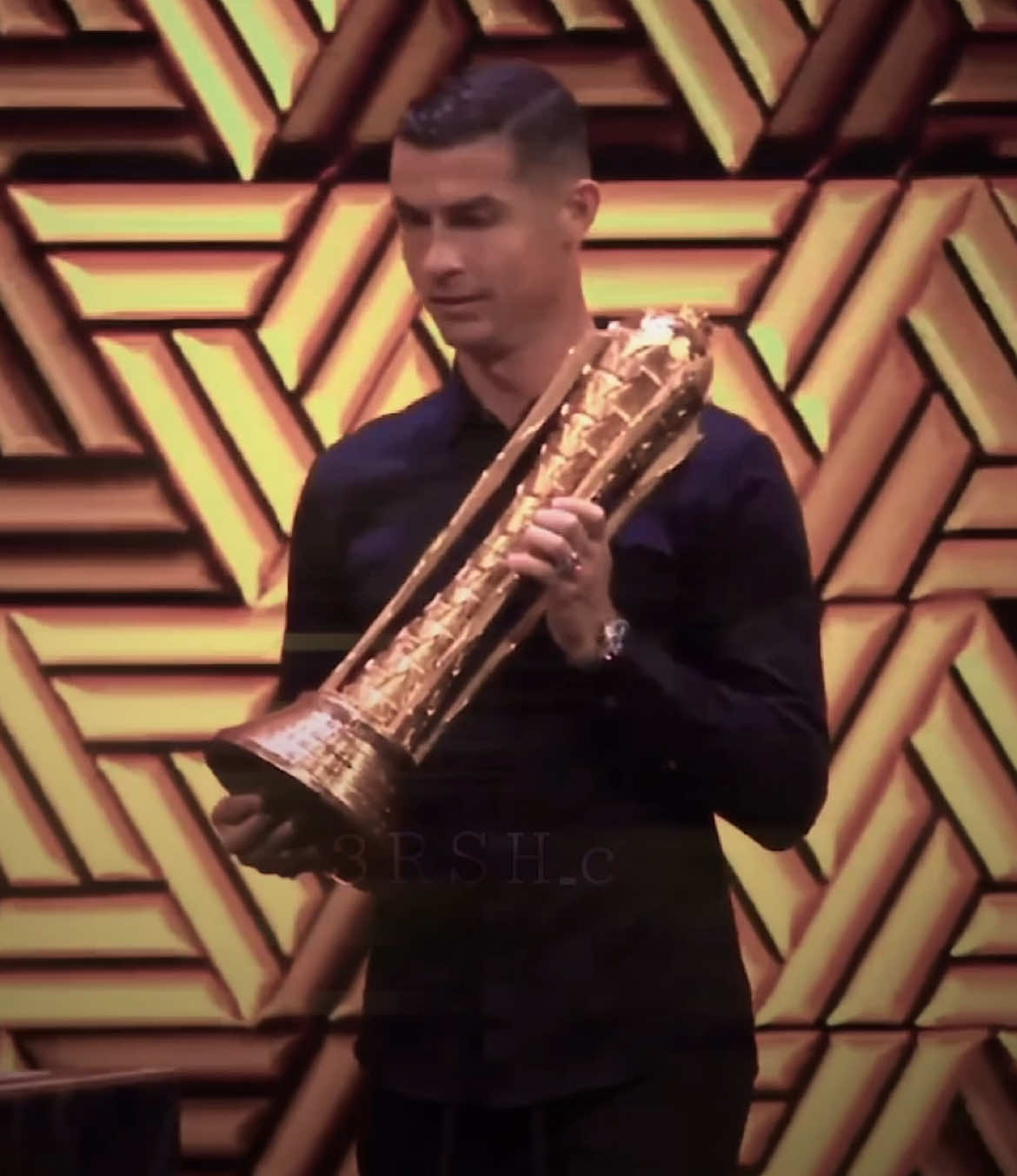 وصول سيدي محمد بن سلمان و رونالدو لتتويج فالكونز بطل كاس العالم 🤯|#cristianoronaldo #alnassr #alnassr 