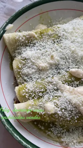 #foryoupage #parati #fyp enchiladas de salsa verde saludos y bendiciones 