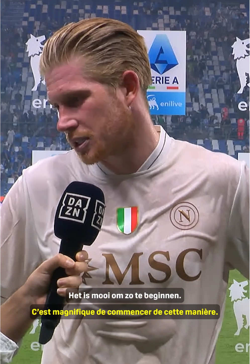 🤝 | Kevin De Bruyne already feels at home in Italy. 🇧🇪🇮🇹 #kdb #debruyne #napoli #seriea 