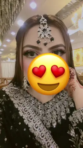 Lo main qayamat tak tera hua 🤭🥰🖤 #blacksaree🖤 #bhaikavalima🖤 #pakistanweddingmemories2025 #kesfett #kesfetteyiz 