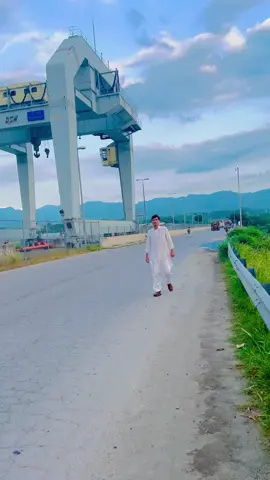 *کبھی لفظوں میں تلاش نہ کرنا وجود میرا * *میں اتنا لکھ نہیں پاتا جتنا محسوس کرتا ہوں* #goviral #ghazi #tarbela #tarbeladam #foryou 