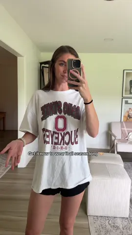 The best time of the year… college football season 🤝🏼 #CollegeFootball #ncaafootball #football #footballshirt #ohiostate #ohiostatefootball #ohiostatebuckeyes 