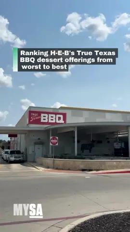 H-E-B's True Texas BBQ offers a variety of desserts to satisfy your sweet tooth, and we tried them all. 🍨 We grabbed one of each for $3.49 — peach cobbler, blueberry cobbler, and banana pudding — and ranked them from best to worst. Read how they stacked up at the link in bio 🔗 ✍🏻: Polly Anna Rocha, MySA 📸: Polly Anna Rocha, MySA