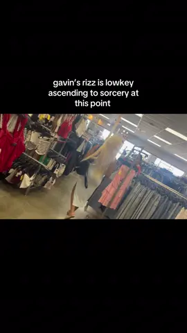 his twitch - gavinleronlive #gavinleron #rizz #sharking #flirting #relateable 