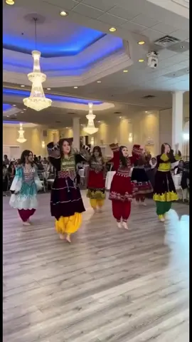 Afghan girl dance 😍❤️🇦🇫#afghandance #attan #afghangirl #afghanboy #fyp 