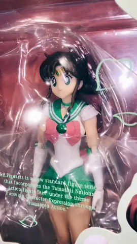A collectible A Day 235 Sailor Moon Sailor Jupiter S.hFiguarts @BandaiNamcoEntEU @BandaiNamcoDE  #sailormoon #sailorjupiter #sailormoonedit #shfiguarts 