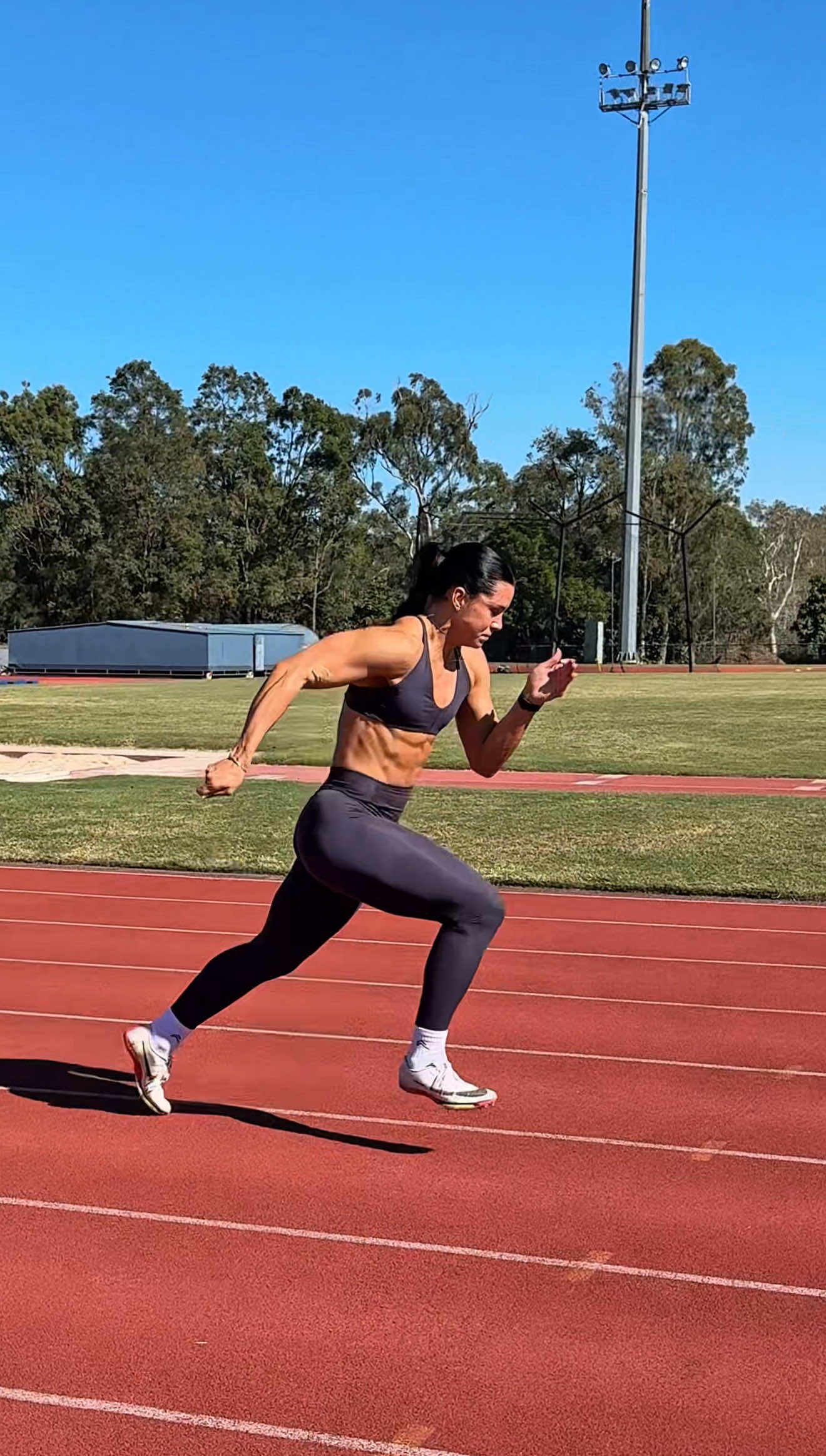 Chasing my dream.                                        Wearing @Oner Active — dc: DESI 🤍 — true blue timeless leggings & micro bralette crop 🫶🏼