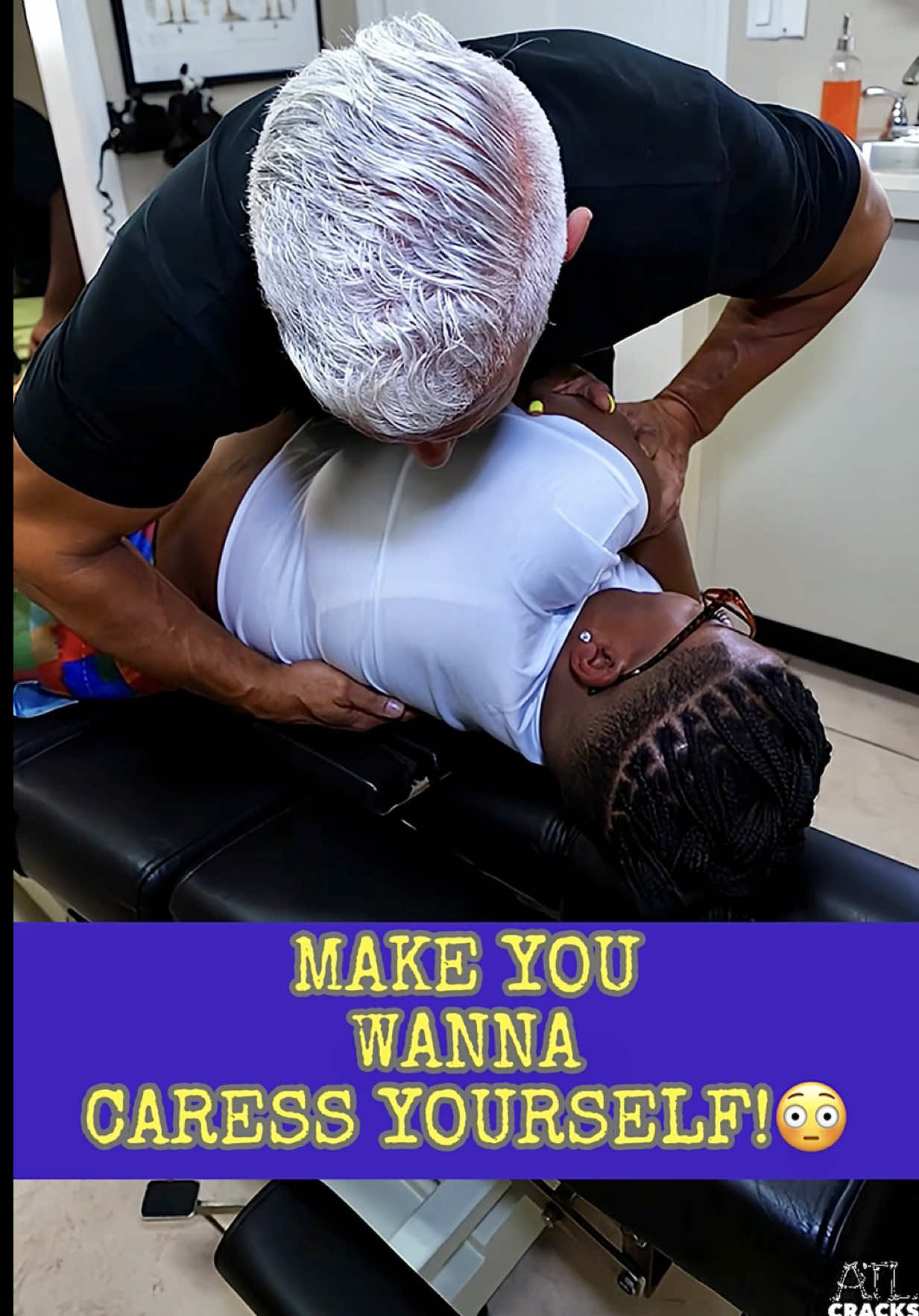 That CRACK makes you wanna CARESS YOURSELF!🤣😳 #backpain#chiropractor#adjustment#relief#atl
