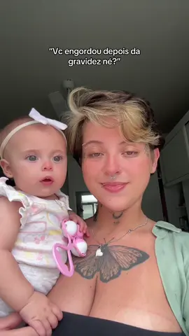 Tirando a Olivia do vídeo pra xingar em paz #maternidade #foryou #maedemenina #bebe #paravoceforyou 