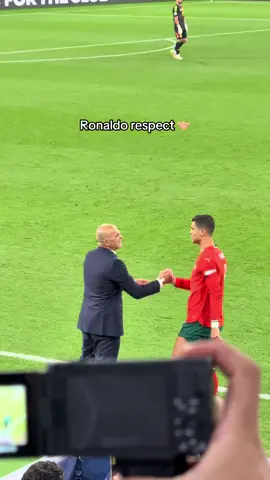#ronaldo #cr7 #cristianoronaldo #portugal #respect 