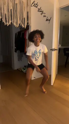 When your sister’s birthday is tomorrow 🥰🫶🏽  #royalamira #viral #trending #litinfluencers #litinfluencer 
