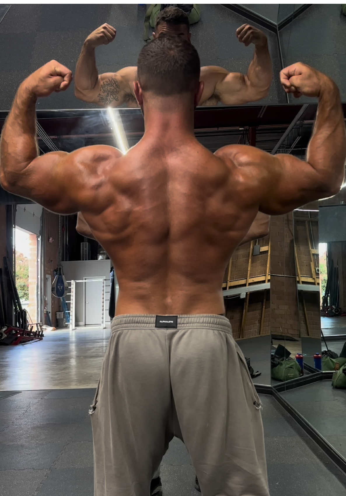 Pump acquired 🤝💯 #backday #bodybuilding #