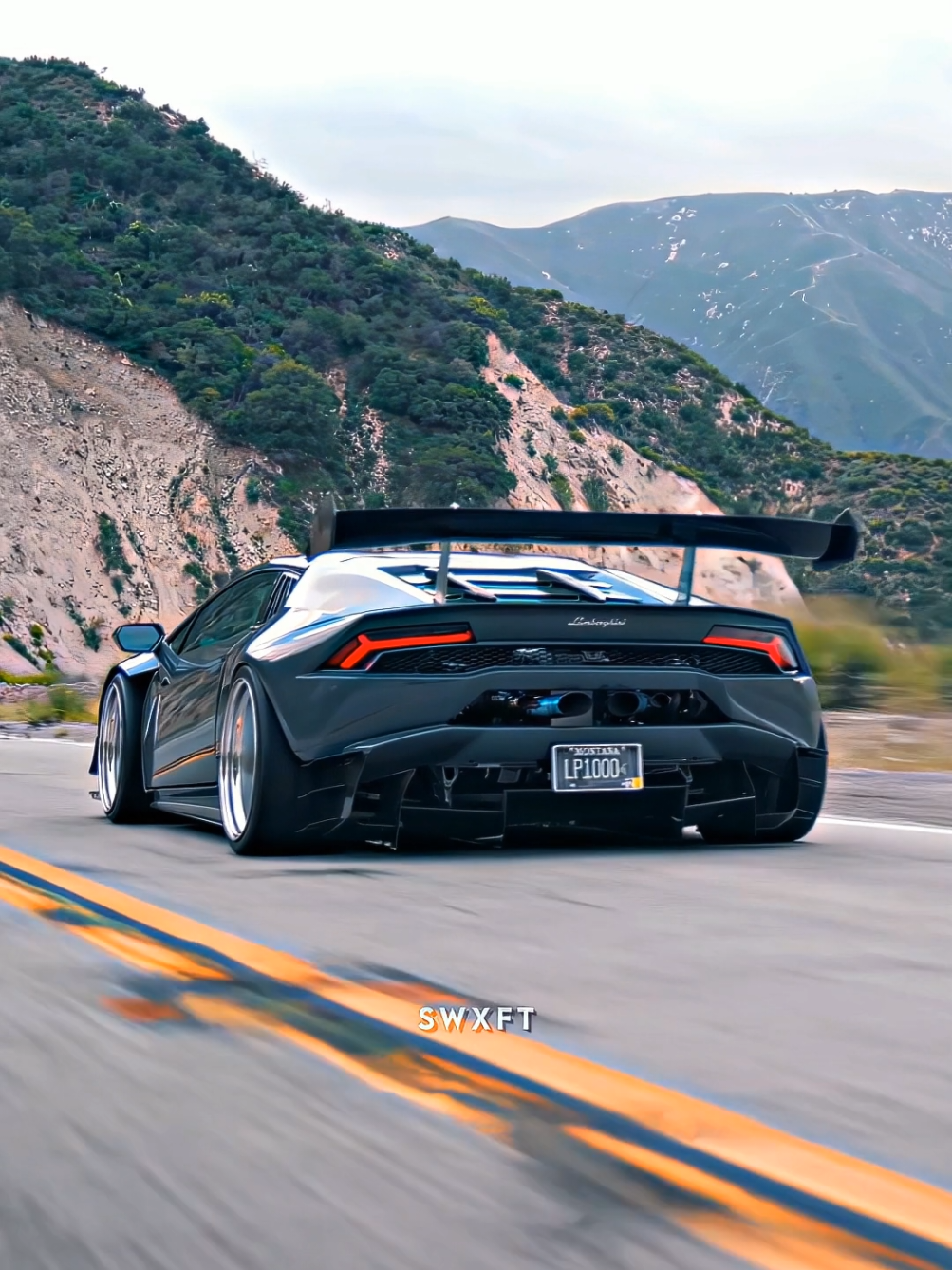 Hey Ladies Drop it Down 🎶 | 🎥: @Woyshnis Media | #carsedit #huracan #teamfx⚜️ #4k #swxft 