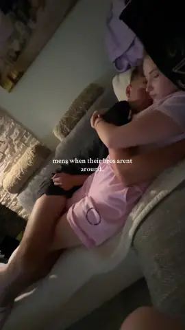 SO CUTE🥰🥹 #fyp #cutecouple #couple #viral #tikto 