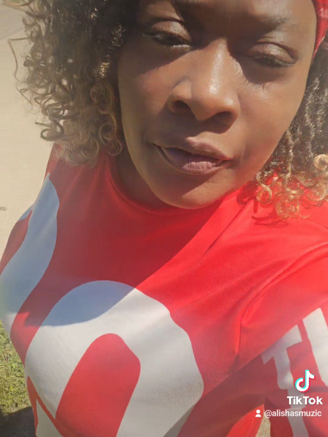 #itsbeautifuloutside #alishasmuzic #fyp #creatorsearchinsights 