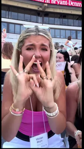 Two clips that give off the same energy #bidday #rushtok #sorority #college #collegelife 