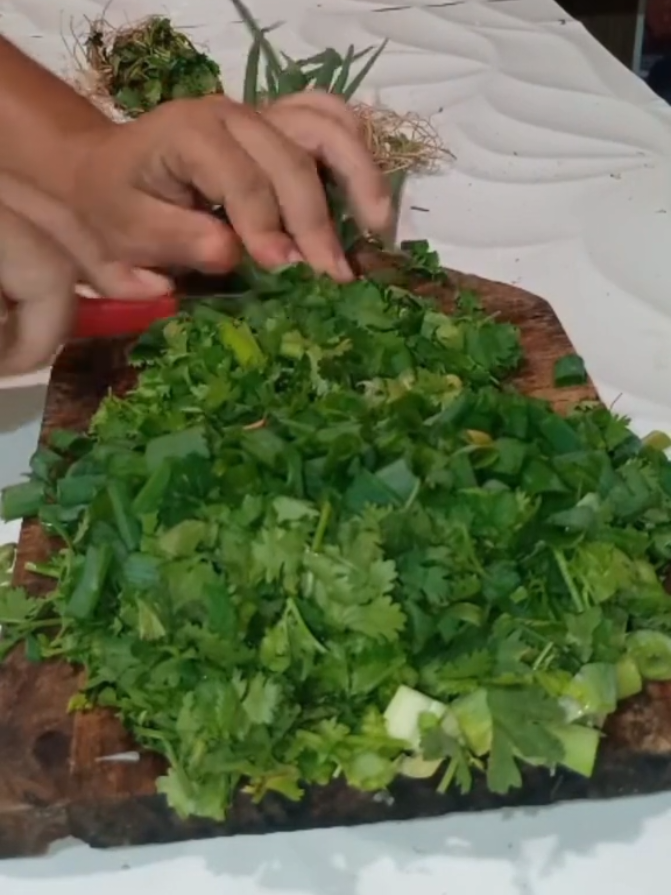Como crescer no Tiktok cortando cheiro verde 🥗  #vidioviral #cheiroverde 