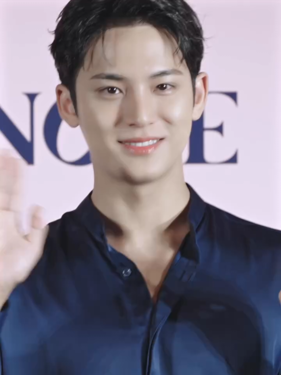 POV: You're filming your boyfriend during his event. #mingyu 