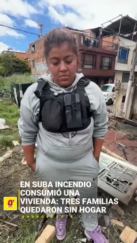 #AsíPasó Nueve personas en Suba, entre ellas tres menores de edad, duermen en la calle tras el incendio que consumió su vivienda. La familia, dedicada al reciclaje, perdió la casa que era una herencia y ahora pide ayuda a la comunidad. 