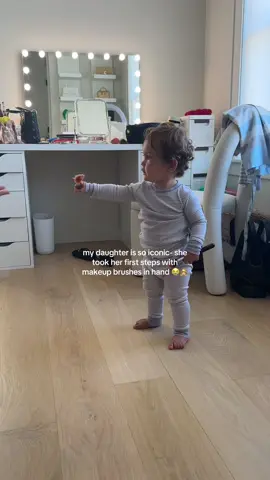 Brb crying 😭 #babysfirststeps #firststeps #12monthsold #babywalking #babymilestones 