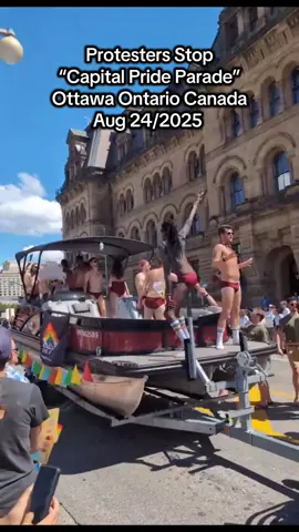 Capital Pride Parade in downtown Ottawa get stopped by Protesters. Aug 24/2025. #canada_life🇨🇦 #cdnpolitics #canada #cdnpoli #cdn 