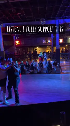 They having so much fun fr #newlinedance #fishinginthedark #linedance #linedancing 