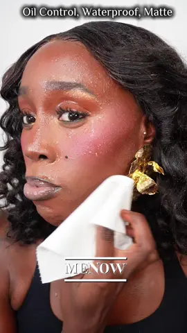 Trying @MENOW_Cosmetics_US pressed powder for the first time ✨ Lightweight, oil-control, matte AND waterproof? 👀💕 This powder gave me such a flawless finish without the cake even after the water 😫definitely a must-have for all-day wear. I’M OBSESSED!!! • • • #menowpowder #pressedpowder #makeupforoilyskin #blackgirlmakeup #makeuptok 