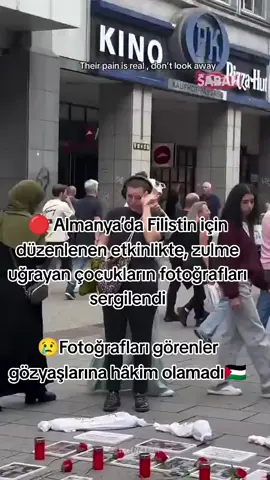 🔴 Almanya’da Filistin için düzenlenen etkinlikte, zulme uğrayan çocukların fotoğrafları sergilendi 😢Fotoğrafları görenler gözyaşlarına hâkim olamadı🇵🇸 ____