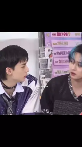 dari tatapannya ino ke hyune aja udah keliatan tulus banget.. 🫠🫠🫠 #hyunjin #leeknow #hyunho #straykids #fypシ゚ 