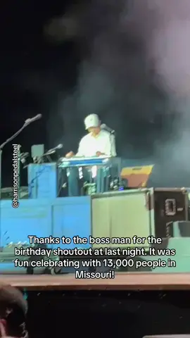 Not a bad way to spend a birthday! #codyjohnson #birthday #countrymusic #pedalsteel #tourlife @Cody Johnson 