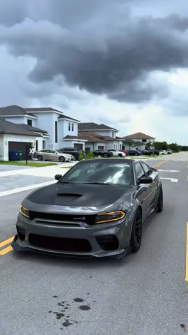 Calm before the storm ⚡️😈 #carsoftiktok #foryoupage #viral #tiktokcars #car 