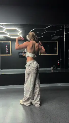 How I love upper body day 😤
