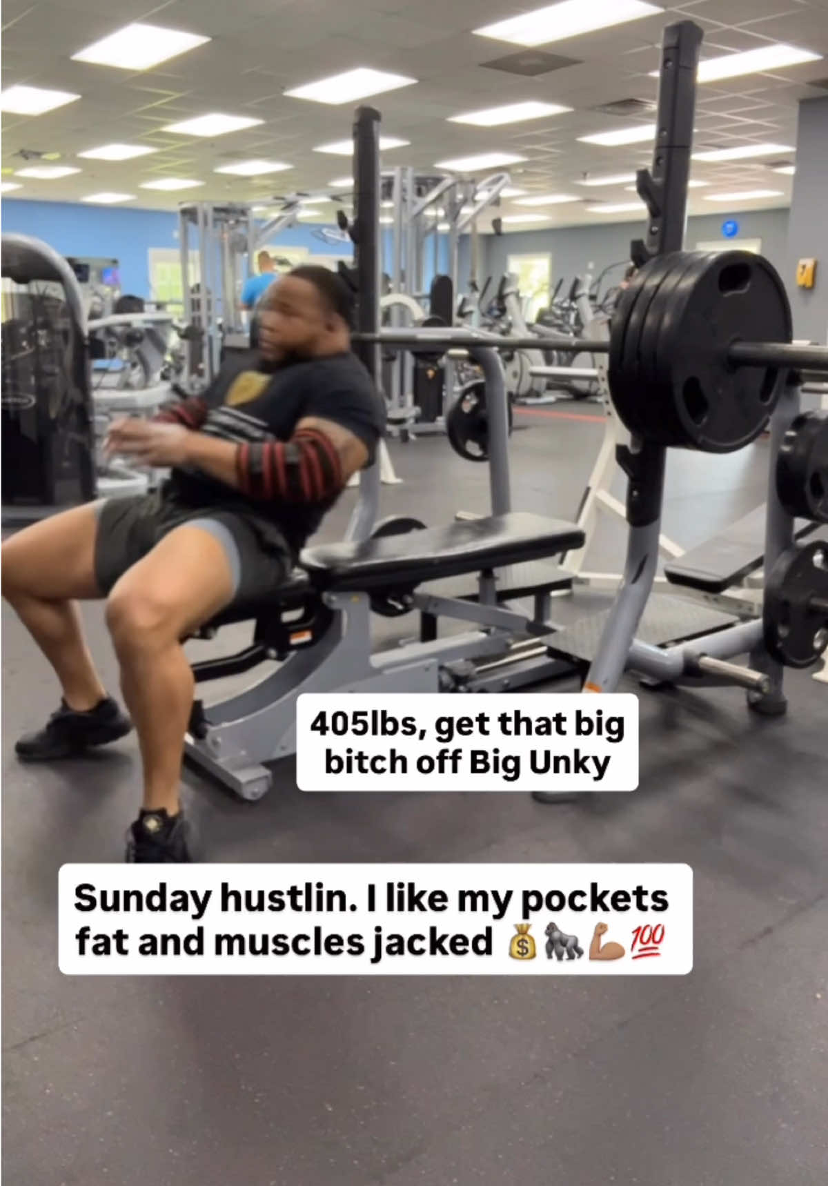 #ghettobodybuilder #gym #money #muscle #hustle 