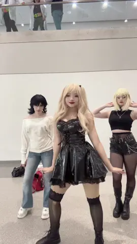 DEATH NOTE FOR ANYC DAY 4 !! @marmar @cat @_sugashi on ig #misaamane #misaamanecosplay #deathnote #deathnotecosplay #animenyc 